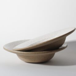 Pratos em cerâmica artesanal Esmo